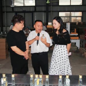 走進(jìn)金裕皖酒業(yè)，一起來(lái)嘮嘮一杯純糧酒的釀造